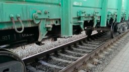 В Константиновском районе женщина попала под колеса поезда