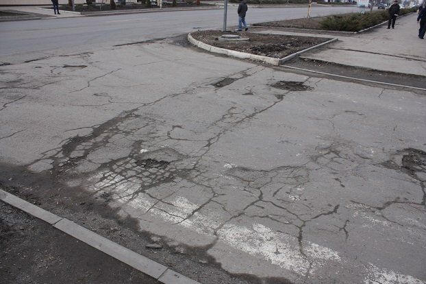 Какие дороги отремонтируют в Константиновке эти летом