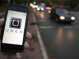 Uber приступил к тестированию в Украине нового способа вызова такси