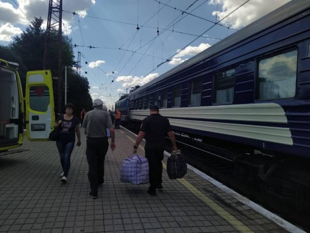 Эвакуационный поезд из Донецкой области 31 июля 2022