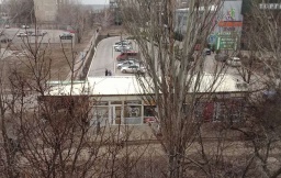 В Константиновки жители многоэтажки возмущены происходящим под своими окнами