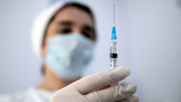 В Константиновке доступны три вакцины для иммунизации от COVID-19