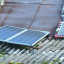 Житель поселка Клебан-Бык установил во дворе ветрогенератор и солнечные батареи: на сколько хватает энергии (ВИДЕО)