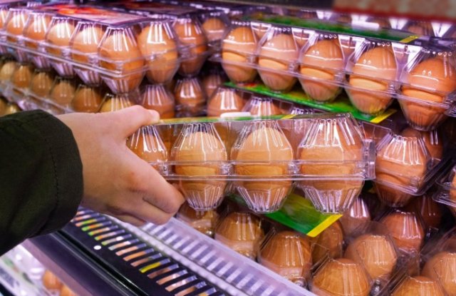 
Цены на яйца уже достигли максимума: прогноз аналитика, когда они начнут дешеветь

