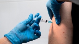 Минздраву не удается нарастить темпы вакцинации