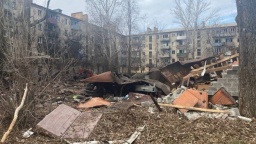 
Обстрел Константиновки: Тяжелораненых жителей доставили на лечение в Днепр
