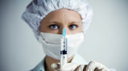 Эксперт: Массовая иммунизация от полиомиелита в Украине проводится ради реализации вакцин.