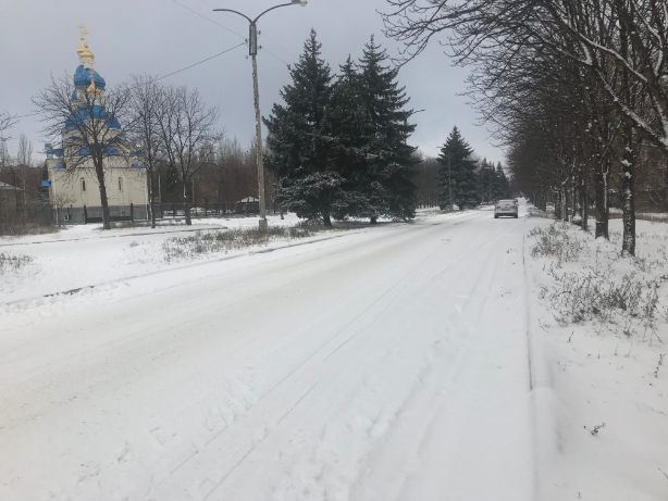 Расчищать дороги в Константиновке от первого снега не будут