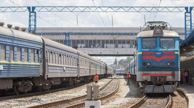«Укрзализныця» назначила еще два дополнительных поезда к рождественским праздникам