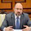 Шмыгаль: Некоторые ограничения в Украине снимут, но карантин продлят