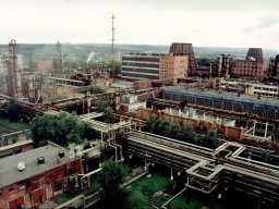 На Луганщине третьи сутки тушат пожар на заводе «Азот»