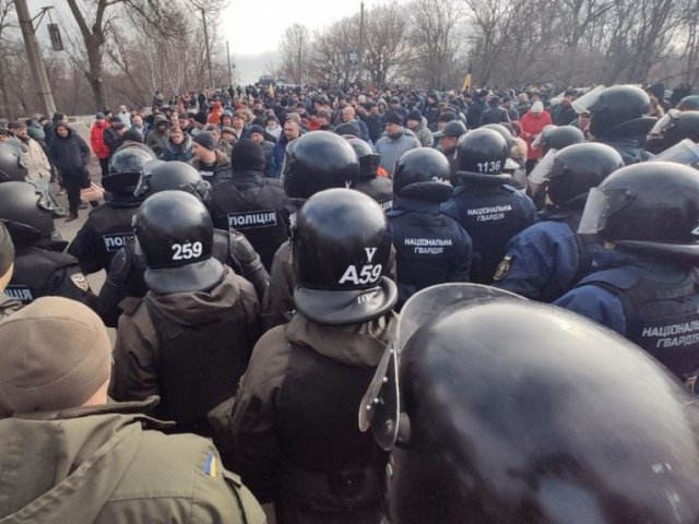 Аваков рассказал, кто «вдохновил» на протесты жителей Новых Санжар