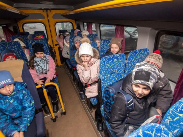 В Кабмине анонсировали бесплатный проезд для школьников