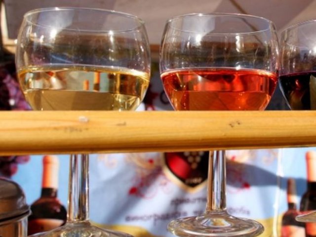К сентябрю в Украине алкоголь подорожает еще на 13% - эксперт