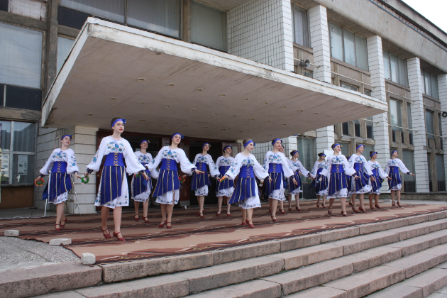 День вышиванки в Константиновке: душевный концерт и немногочисленные зрители