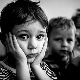 Трое малышей из Константиновки ищут заботливых родителей