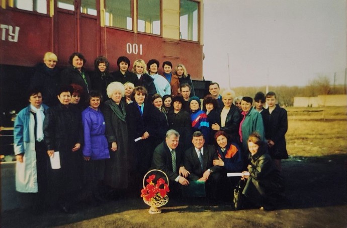 Обличчя епохи: Колектив КТУ на відкритті трамвая-пам&rsquo;ятника (2001 рік)