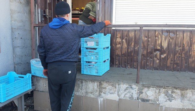 
Жители правобережья Константиновки продолжают делать запас продуктов
