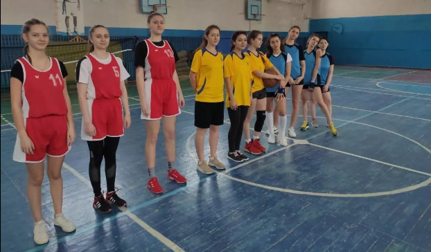 Студентки медколледжа Константиновки победили на областном турнире по баскетболу