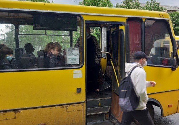 На популярном автобусном маршруте «Константиновка -Яблоновка» подорожали билеты