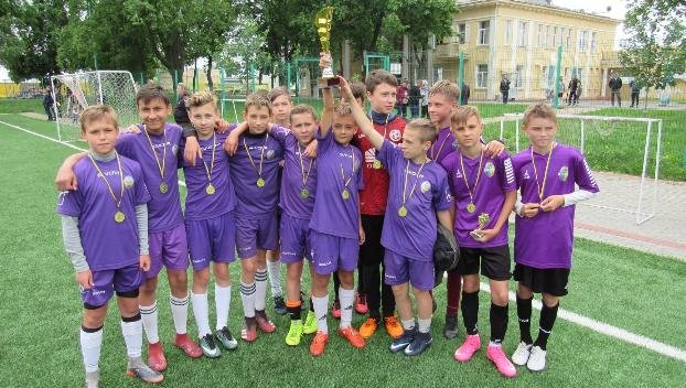 Юные футболисты Константиновки оформили чемпионство