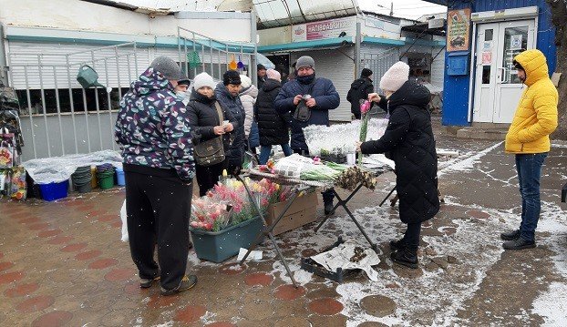 
Как начали встречать Женский день жители правобережья Константиновки
