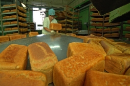 Школы Константиновки едва не остались без хлеба