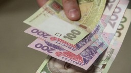 В Украине задолженность по зарплате выросла до 2,05 миллиарда гривен