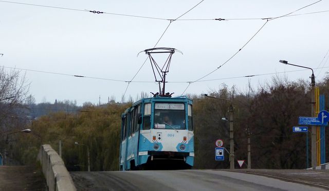 В Константиновке из-за долгов остановился городской трамвай