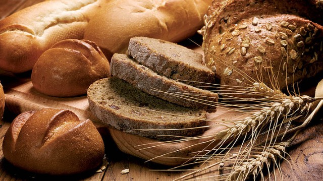 Мука и хлеб могут подорожать на 2% к концу октября - эксперт