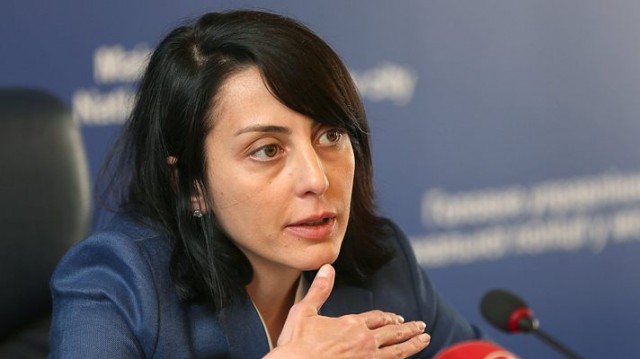 Официально: Деканоидзе решила покинуть пост главы Нацполиции