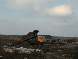 «Мусор в обмен на почки!»: львовские отходы добрались до Красноармейска