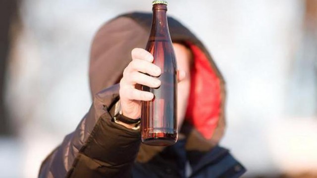 Константиновских продавцов штрафуют за продажу алкоголя и сигарет несовершеннолетним