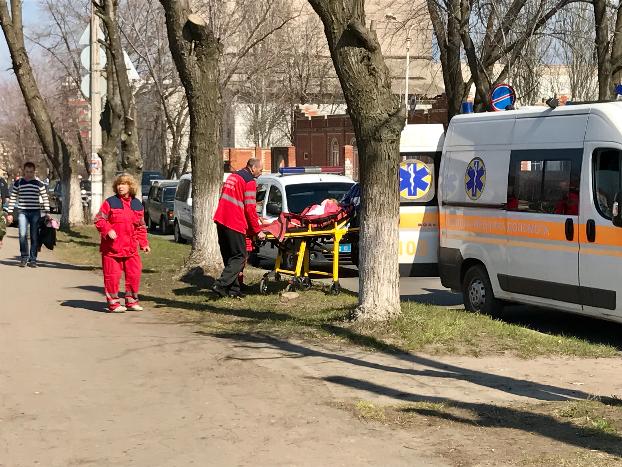 В Константиновке под колеса такси попал ребенок