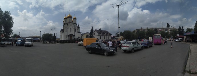 Панорамный взгляд на привокзальную площадь Константиновки: воспоминания 2021 года