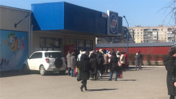 
Ситуация с банкоматами и продуктами на левобережье Константиновки 25 марта
