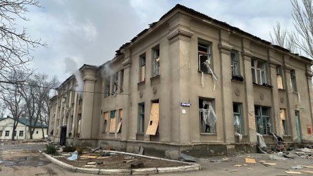​В Константиновке повреждено по меньшей мере 18 гражданских объектов. ВИДЕО