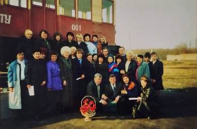 Обличчя епохи: Колектив КТУ на відкритті трамвая-пам&rsquo;ятника (2001 рік)