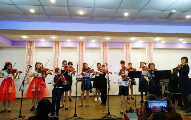 В Константиновской школе искусств провели концерт