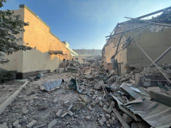 Массированные обстрелы Константиновки 9 августа: двое раненых, поврежденные дома, школа и инфраструктура – о ситуации на 10 августа