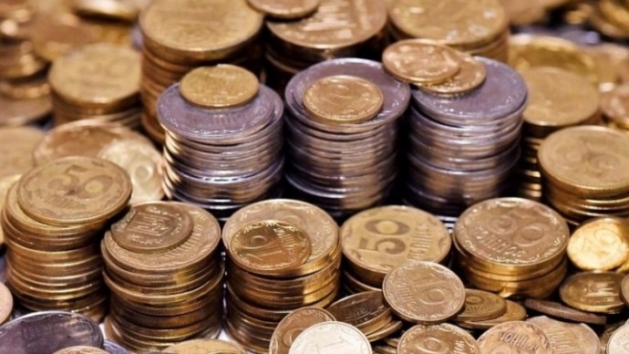 Украинцы могут заработать на вышедших из обращения монетах: что предлагают банки