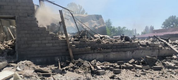 Обстріл «Смерчами» по Костянтинівці: влучання в підприємство, обійшлося без жертв