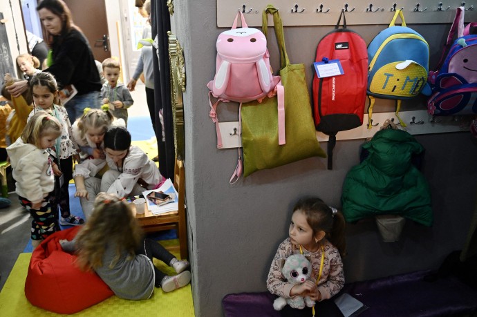 Как зачислить ребенка в школу в Украине после заграницы: объяснение Минобразования