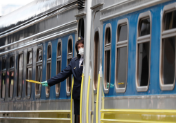 УЗ назначила дополнительный эвакуационный поезд на 29 мая