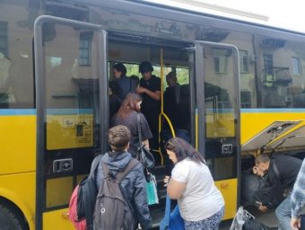 
Сегодня из Константиновки эвакуировали 19 детей с семьями

