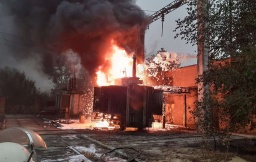 В Константиновке тушили пожар на трансформаторной станции КЗМО