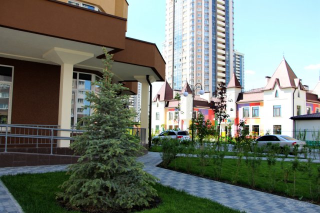 «Лисовый квартал» и «Крона Парк»: как хорошие жилые комплексы делают Бровары частью Киева. Анализ отзывов о новостройках