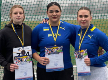 Мария Стрелец завоевала серебро на чемпионате Киева по легкой атлетике