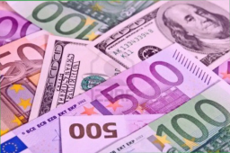 
НБУ назвали самую подделываемую иностранную банкноту
