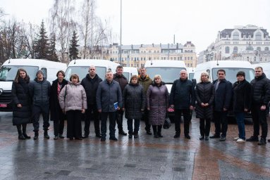 Константиновская громада получила транспорт от международных партнеров